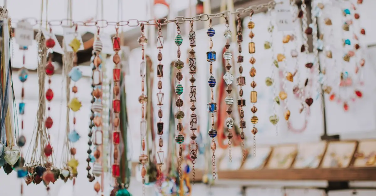 Expert Guide to Bead Jewelry Making Techniques